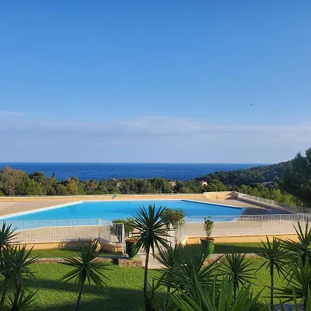 Village Cap Esterel Agay St Raphael Vue Et Piscine Apartament Saint-Raphaël
