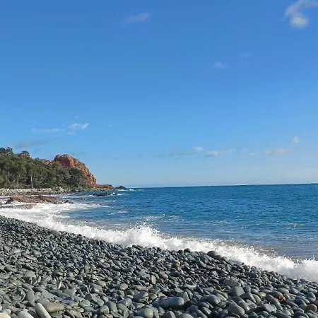 Village Cap Esterel Agay St Raphael Vue Et Piscine Saint-Raphaël