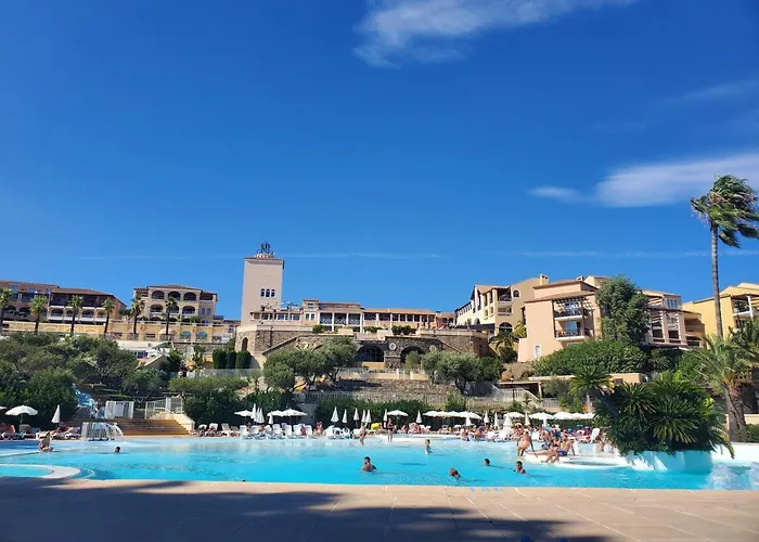 Apartment Village Cap Esterel Agay St Raphael Vue Et Piscine
