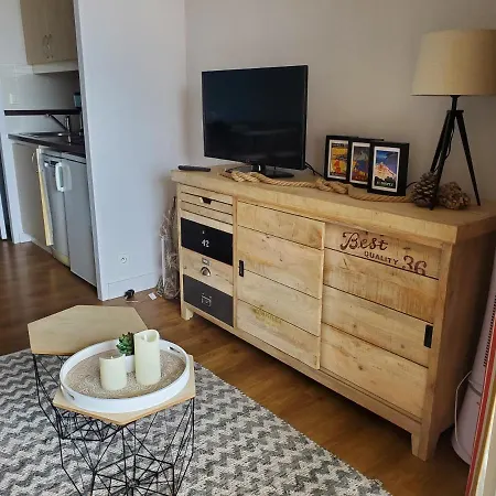 Village Cap Esterel Agay St Raphael Vue Et Piscine Saint-Raphaël