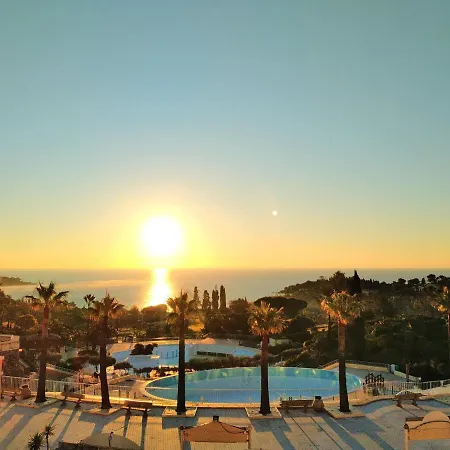 Village Cap Esterel Agay St Raphael Vue Et Piscine Apartman *