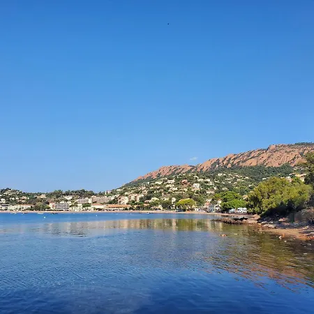 Village Cap Esterel Agay St Raphael Vue Et Piscine Apartman Saint-Raphaël