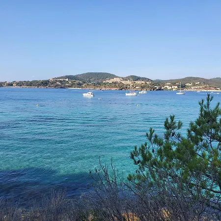 Village Cap Esterel Agay St Raphael Vue Et Piscine Saint-Raphaël