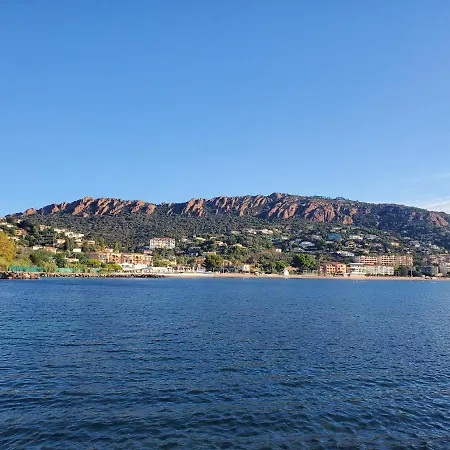 Apartman Village Cap Esterel Agay St Raphael Vue Et Piscine