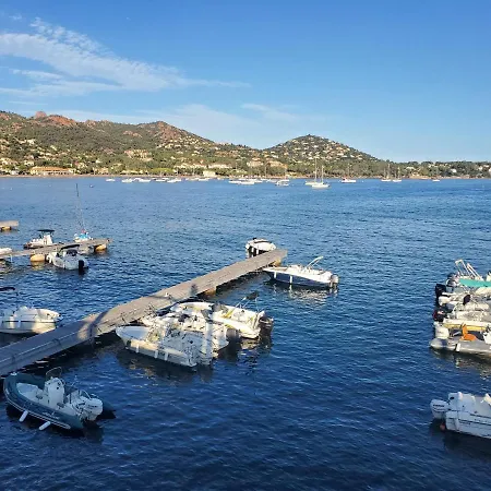 Village Cap Esterel Agay St Raphael Vue Et Piscine Appartement *