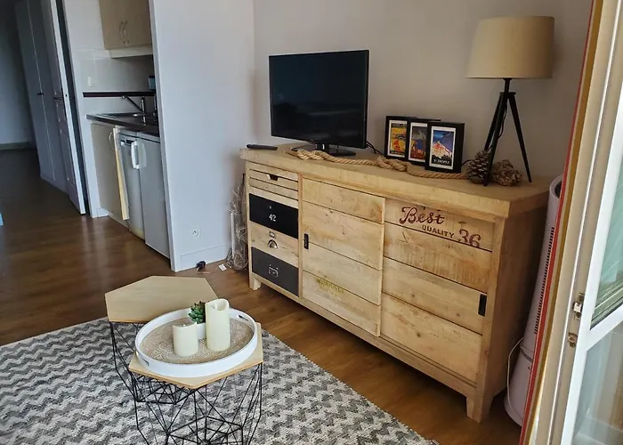 Village Cap Estérel Agay St Raphaël Vue Et Piscine Saint-Raphaël