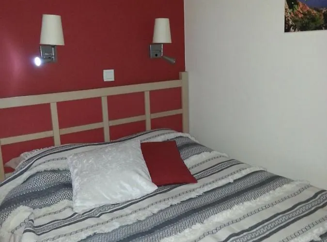 Village Cap Estérel Agay St Raphaël Vue Et Piscine