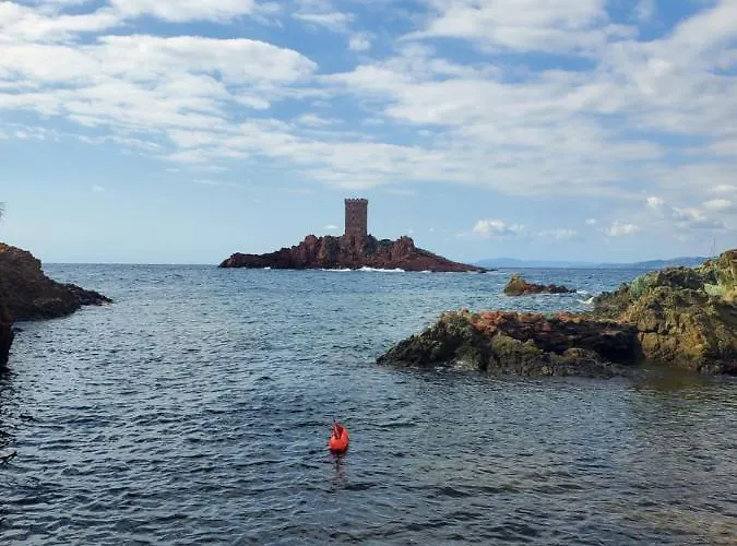 Village Cap Estérel Agay St Raphaël Vue Et Piscine Apartamento