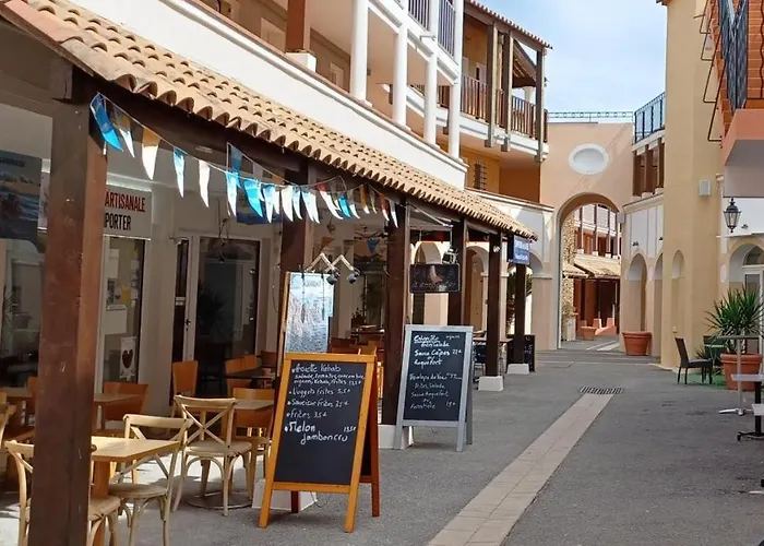 Village Cap Estérel Agay St Raphaël Vue Et Piscine Saint-Raphaël